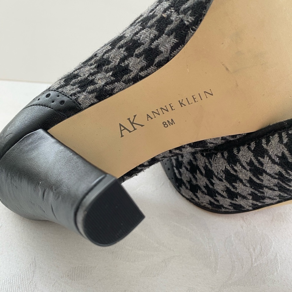 Anne Klein Mary Jane Houndstooth Pumps Size 8 - Picture 8 of 10